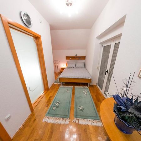 Holiday Home Villa Sara Bihać Eksteriør billede
