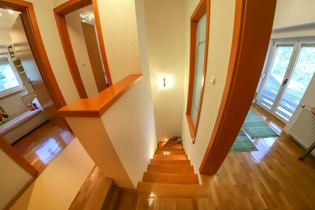 Holiday Home Villa Sara Bihać Eksteriør billede