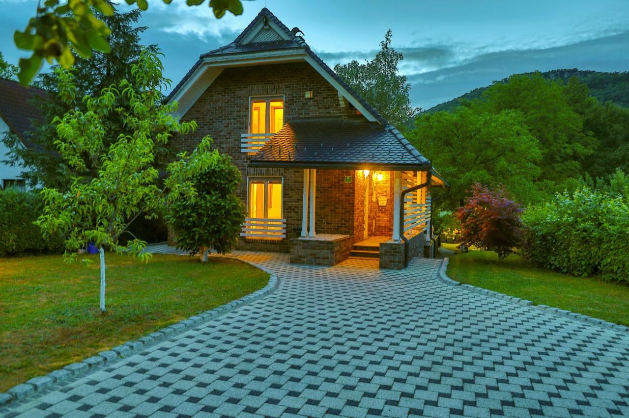 Holiday Home Villa Sara Bihać Eksteriør billede