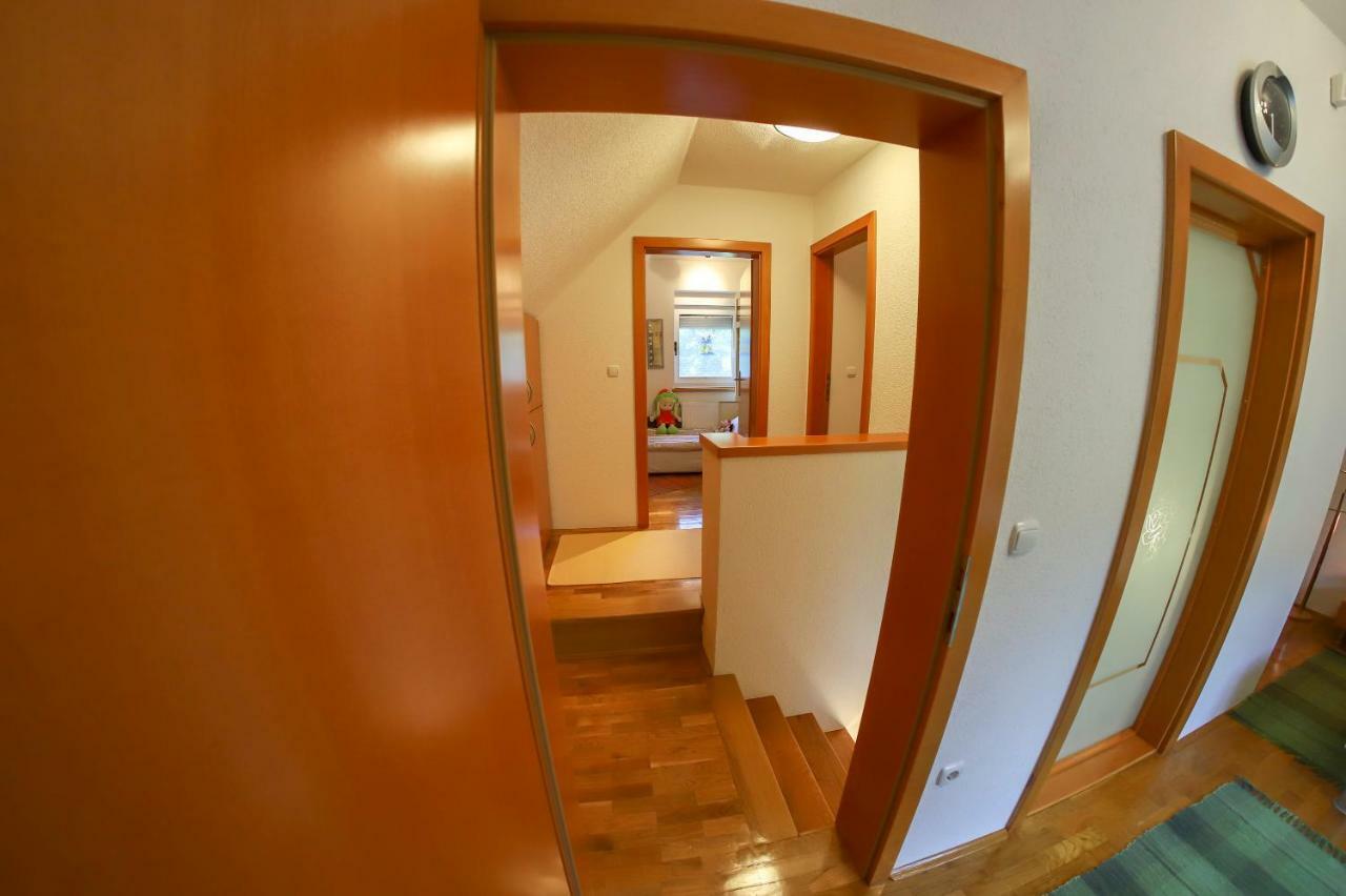 Holiday Home Villa Sara Bihać Eksteriør billede