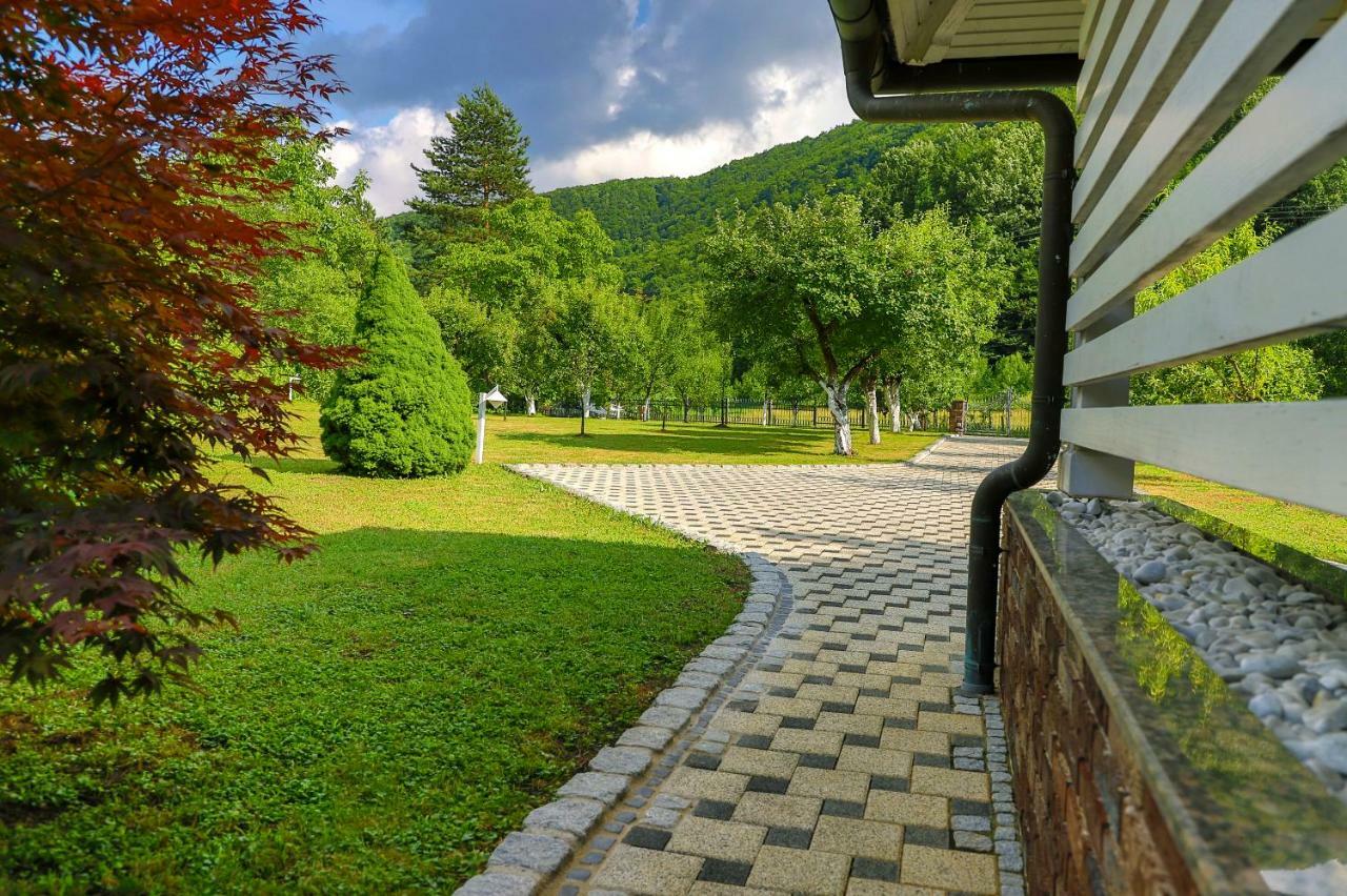Holiday Home Villa Sara Bihać Eksteriør billede
