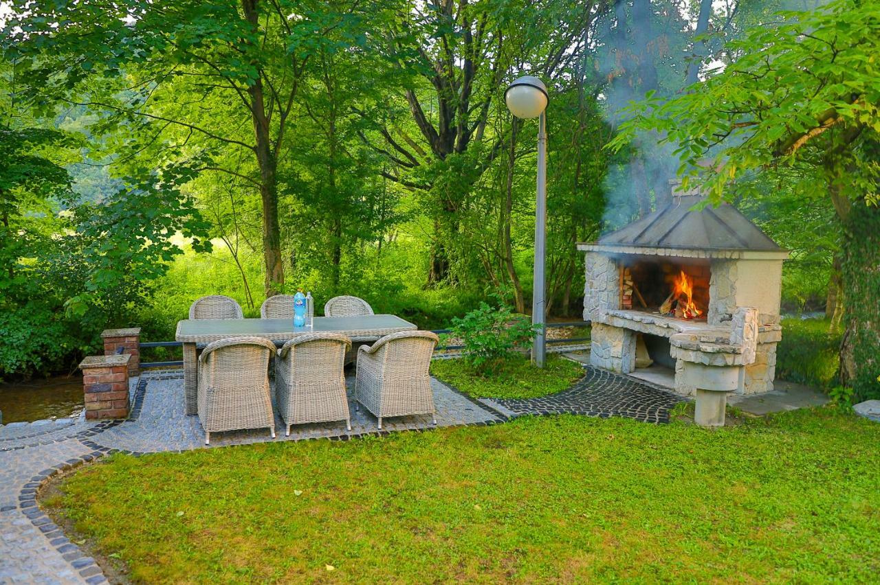 Holiday Home Villa Sara Bihać Eksteriør billede
