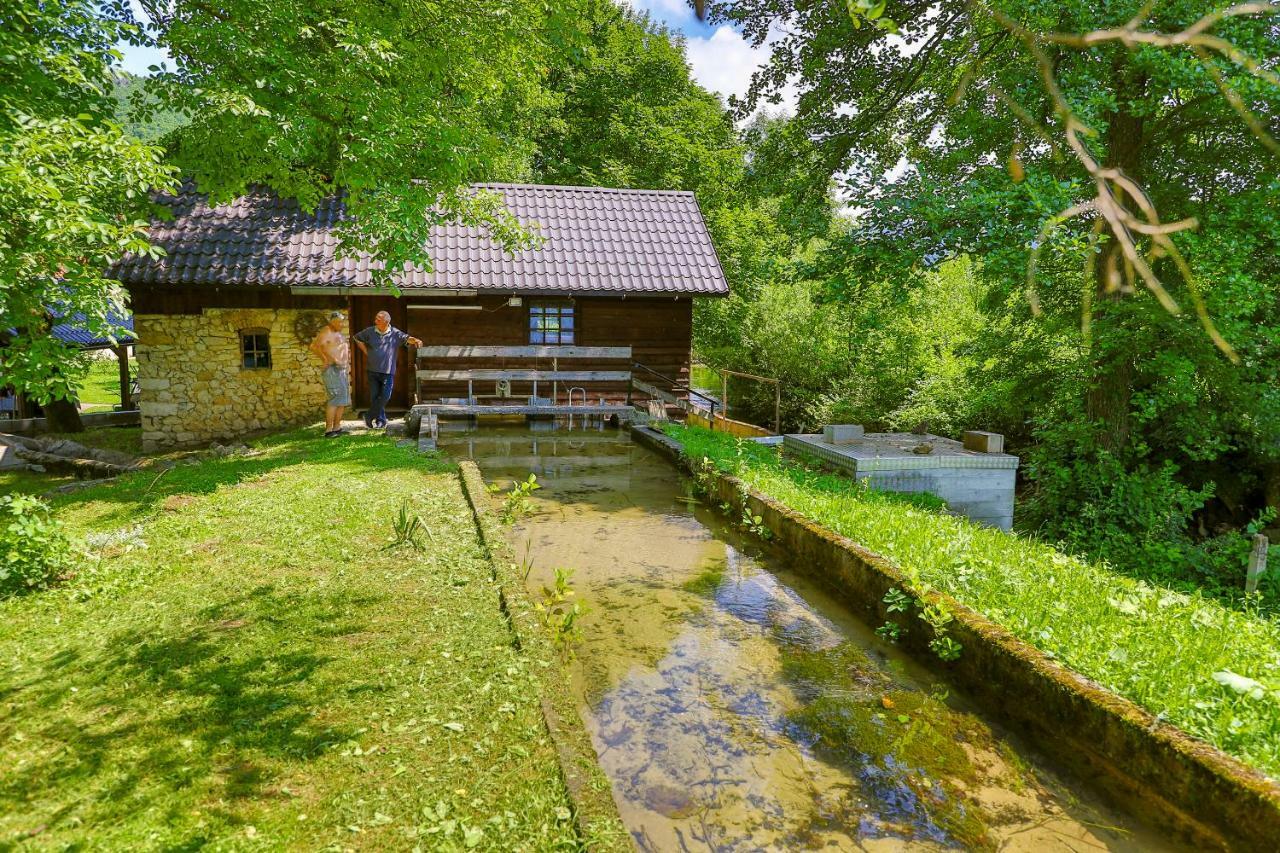 Holiday Home Villa Sara Bihać Eksteriør billede
